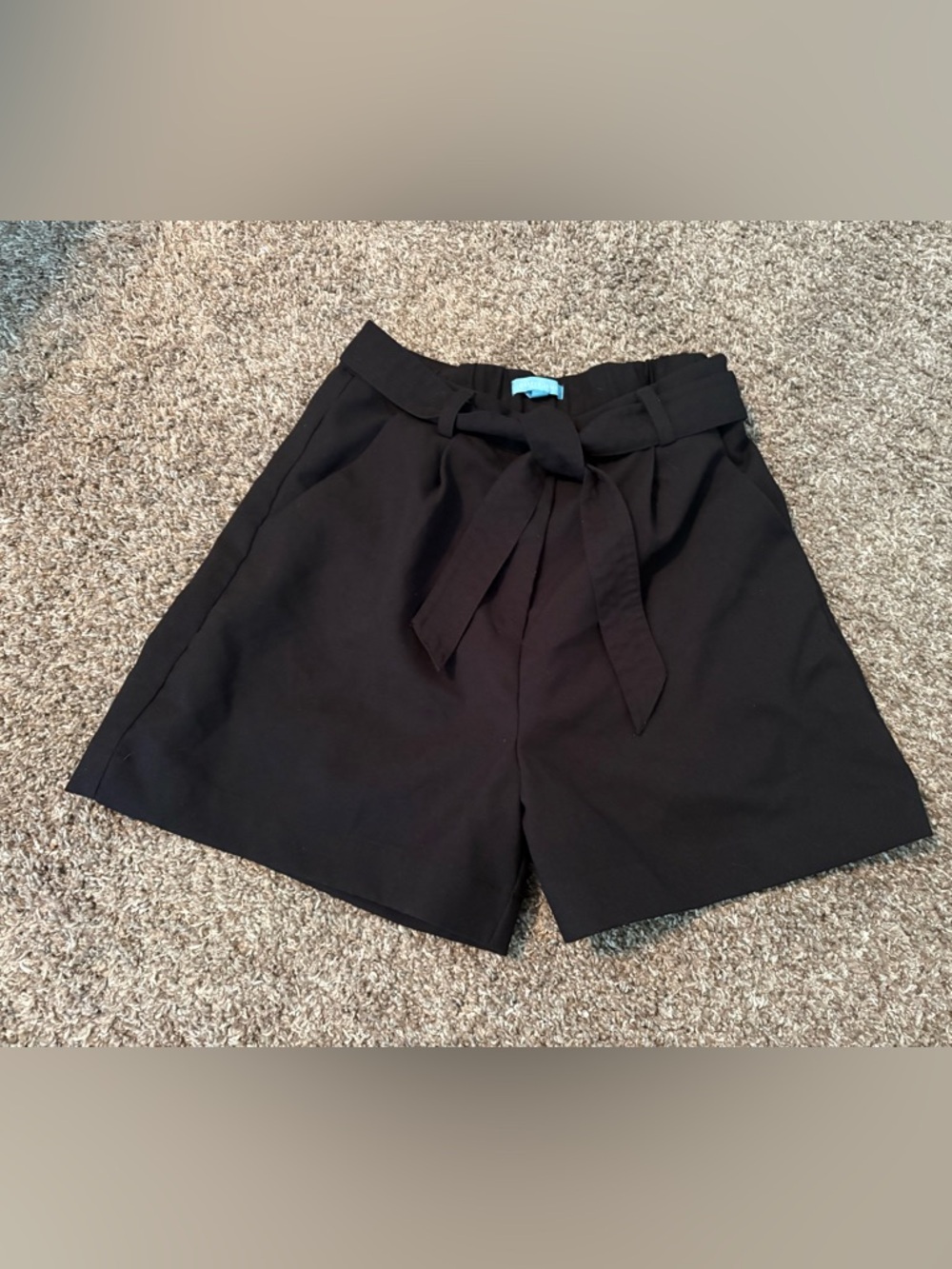 Draper James ladies dress shorts size Medium